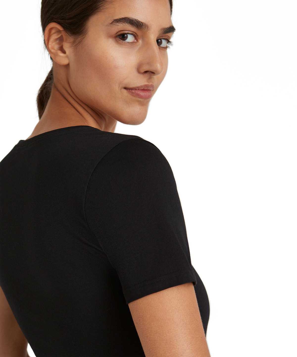 Black Falke T-Shirt Round-neck Daily Natural Women Shirts | 695-MYKEIW