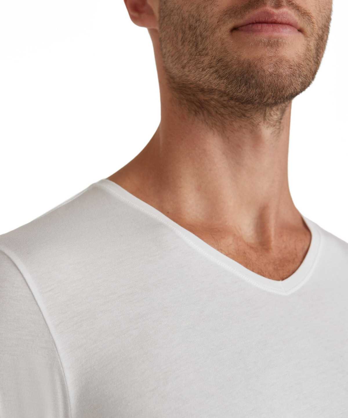 White Falke T-Shirt V-neck Daily Natural Men Short Sleeve Shirts | 973-LJPYUE